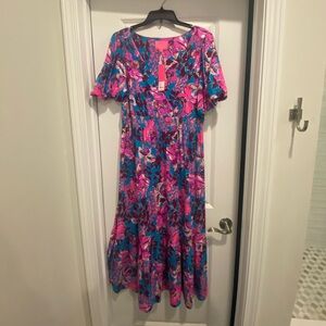 Beautiful NWT Lilly Pulitzer maxi dress